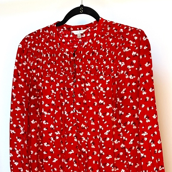 Lucky Brand Tops - Lucky Brand Women’s Printed Smocked Peasant Blouse, size Medium, in red floral